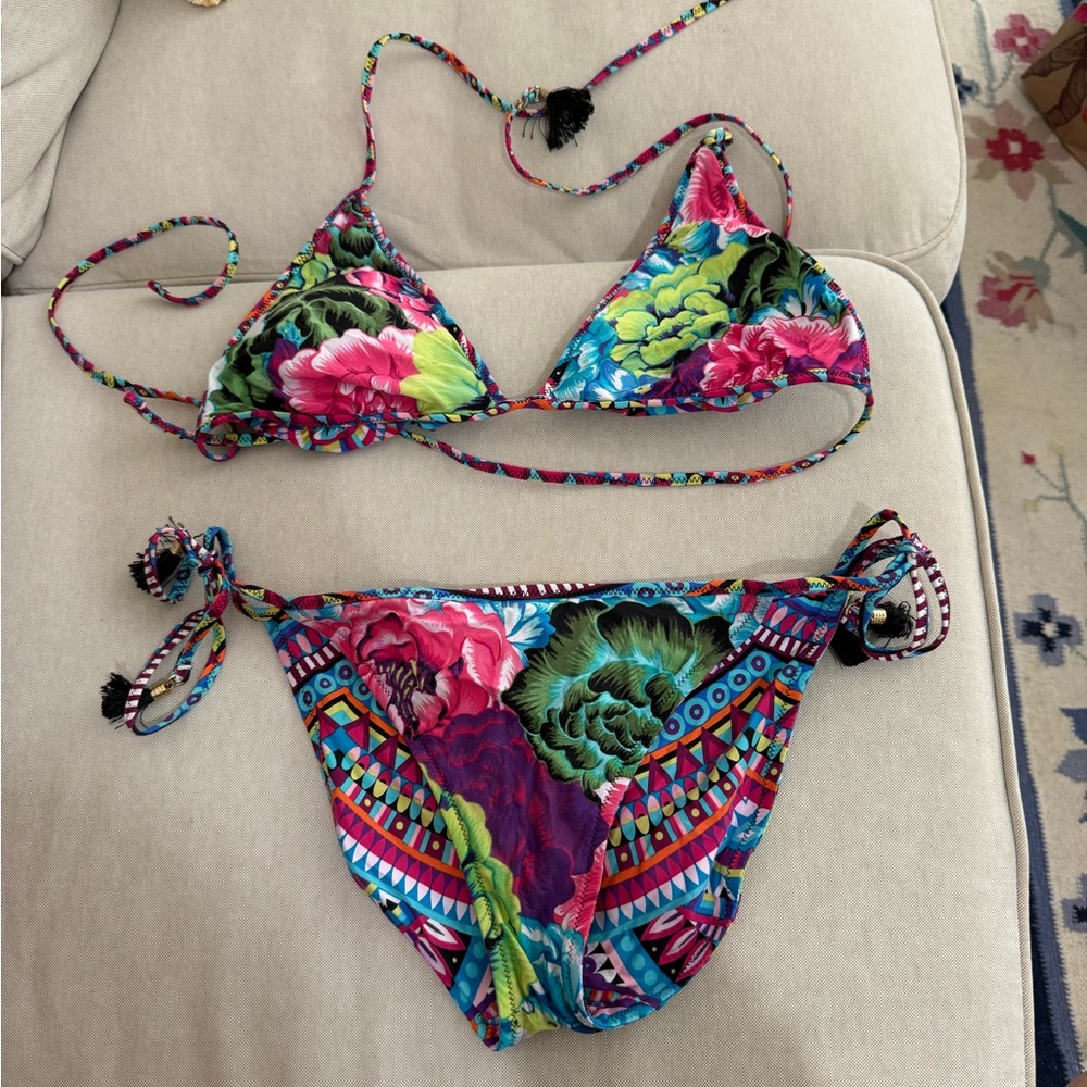 Reversible Bikini - Picture 2 of 3